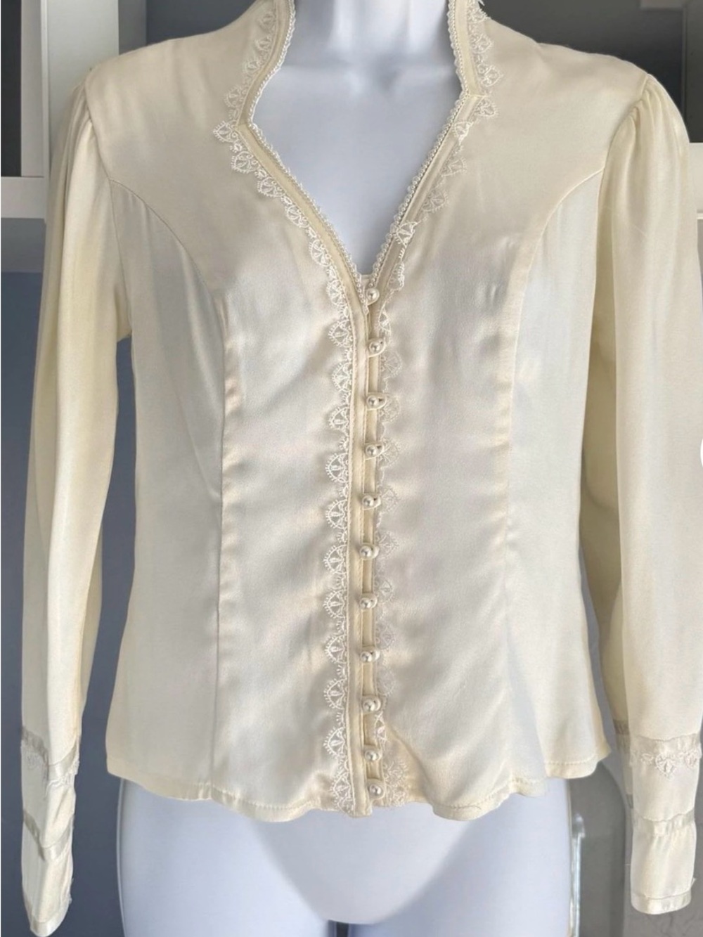 Vintage Gunne Sax Lace Beads Satin Edwardian Button Up Blouse Ivory